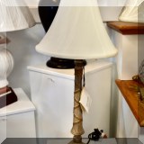 L28. Wildwood table lamp.